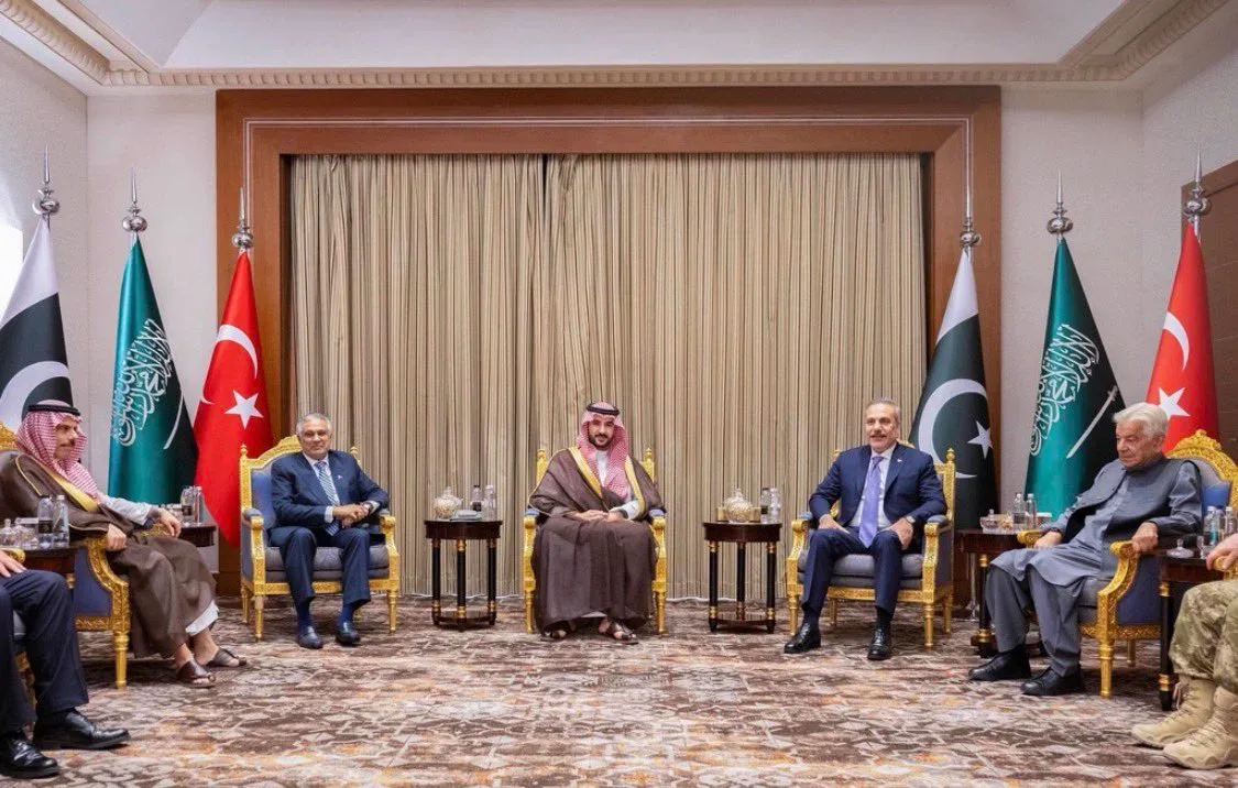 اجتماع طهران يجمع السعودية وتركيا وباكستان مع إيران
